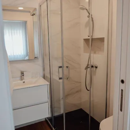 Yellow Sweet - Maria E Beatriz Сasa de vacaciones Nazaré