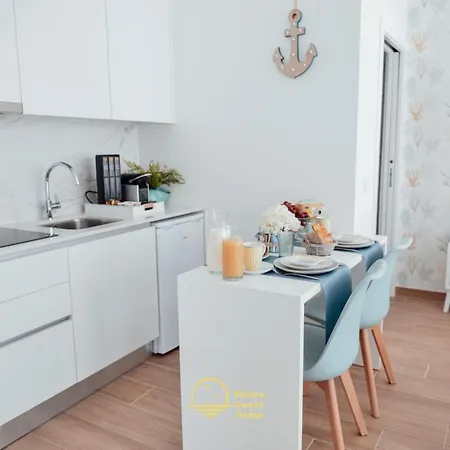 Yellow Sweet Home - Maria, Beatriz E Marbia *