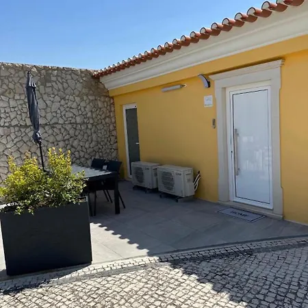 Yellow Sweet Home - Maria, Beatriz E Marbia Holiday home *