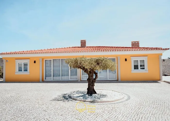 Yellow Sweet - Maria E Beatriz *