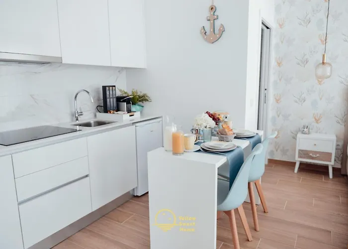 Yellow Sweet - Maria E Beatriz *