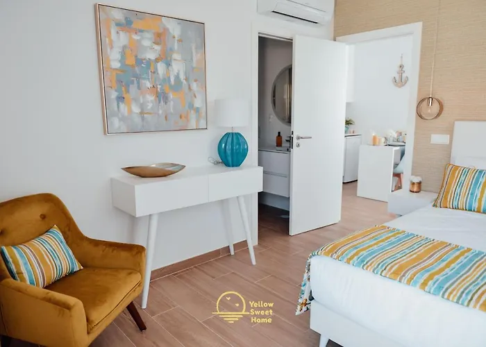 度假居 Yellow Sweet - Maria E Beatriz